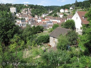 The town of Aubusson on the confluence of the Creuse and Beauze rivers has been world famous since the 14th century for its tapestries and carpet, the kind one might see in a castle or “Château” as they are called in France.