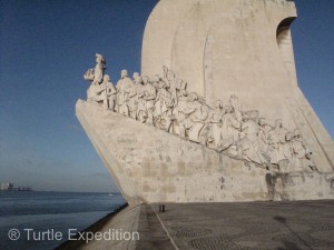 The Discoveries Monument was constructed in 1960 to commemorate the 500th anniversary of the death of Prince Henrique the Navigator. (Architect: Cottinelli Telmo, Sculptor: Leopoldo de Almeida.