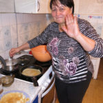 No sooner than we had turned off the engine, Nina was preparing some delicious crepes with homemade jam.
