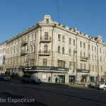 This pre-revolution building was the hotel Golden Horn and housed a theater. Today it is occupied by the Terranova shop and the old theater is now the Philharmonic orchestra’s auditorium.